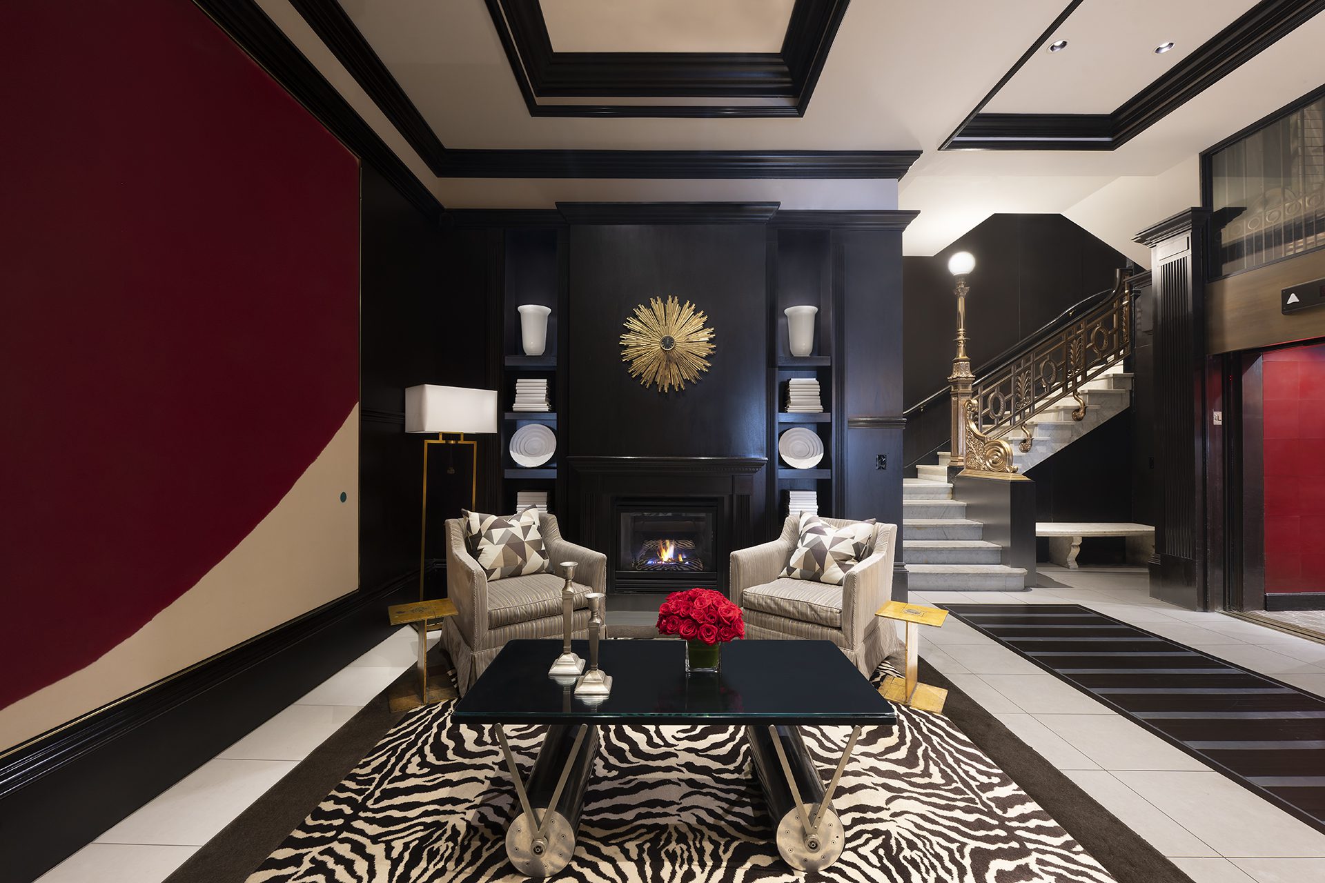 image of the hotel lobby at XV Beacon